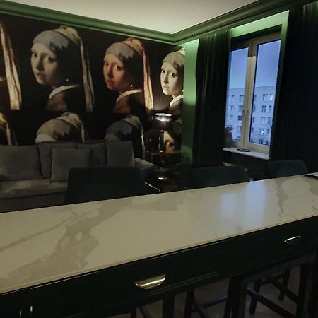 City Center Apartment Near Public Swimming Pool Варшава Екстериор снимка